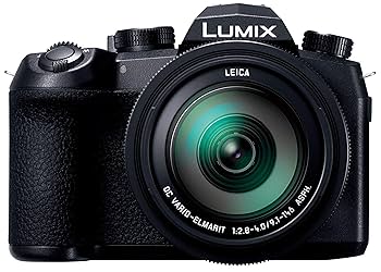 Panasonic - 光学３０倍ズームコンデジ　　４K・WiFi・ファインダー搭載 Panasonic - 自撮りLUMIX 30倍ズームコンデジ 4K・WiFi